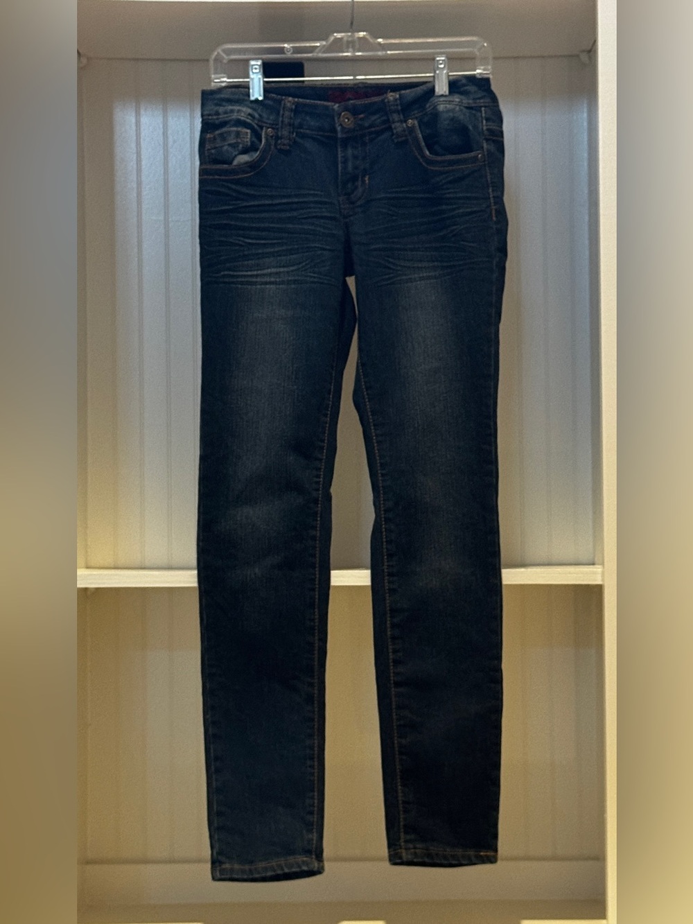 Bongo Size 7 Skinny Jeans Dark Wash Light Distressed Stretch Denim